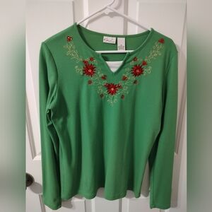 Kim Rogers Long-Sleeved Green Top with Poinsettias Size Medium